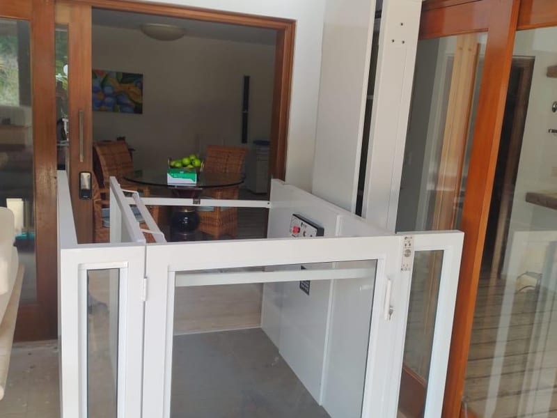 Exemplo de modelo básico de plataforma de acessibilidade, equipamento da Máximo Elevadores
